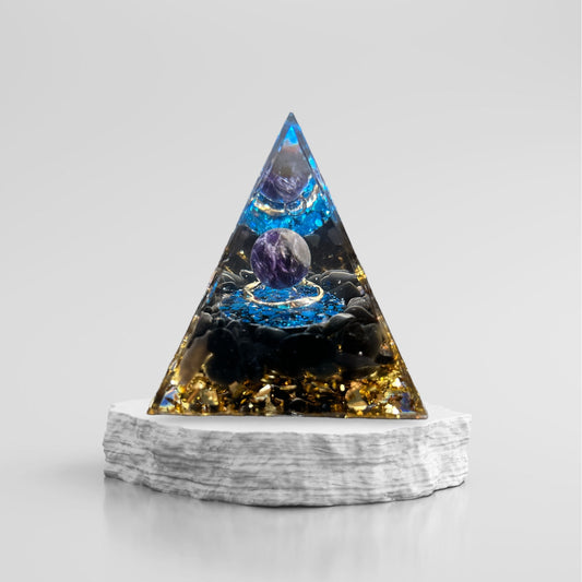 Pyramide orgonite en améthyste & quartz fumé