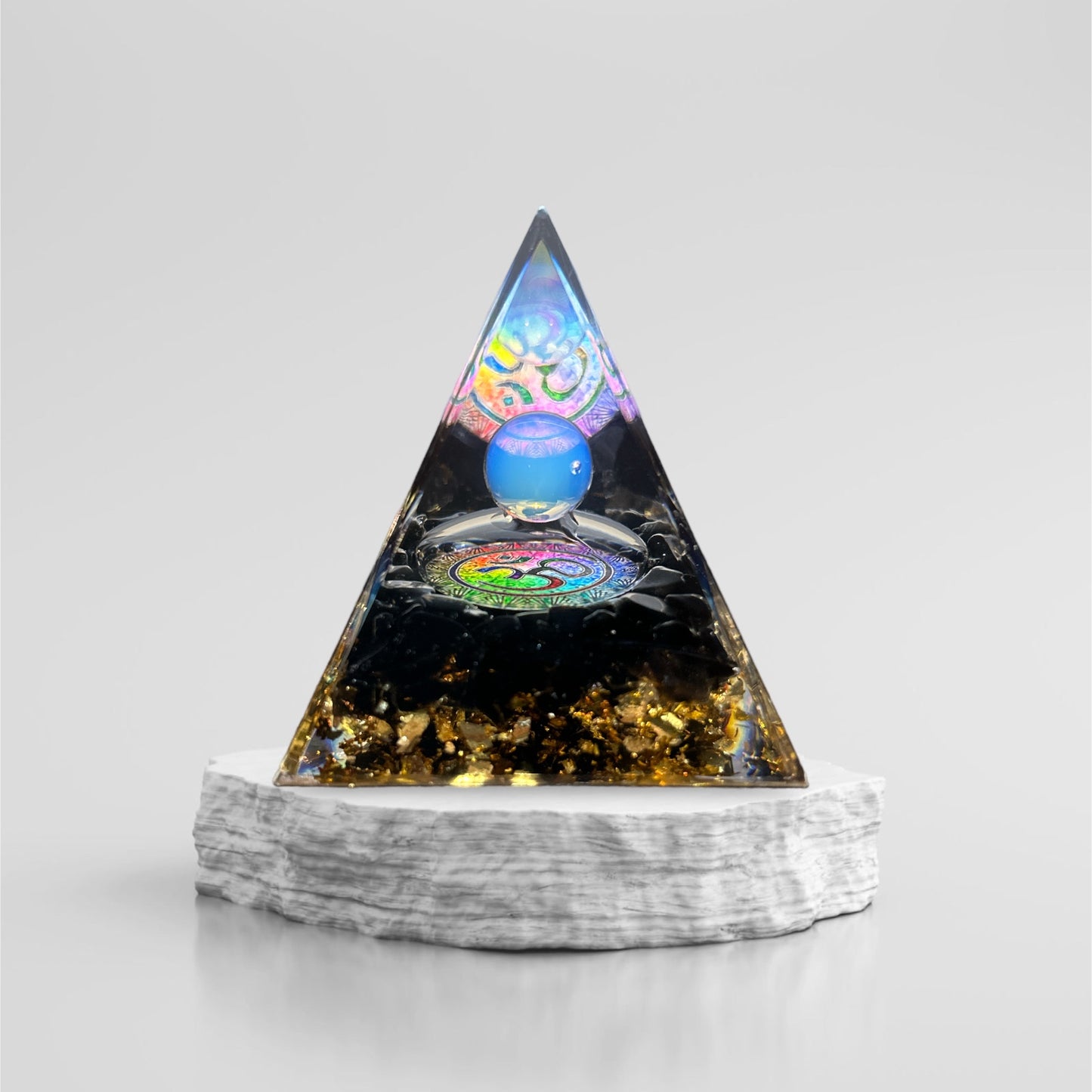 Orgonite pyramid in obsidian &amp; opalite